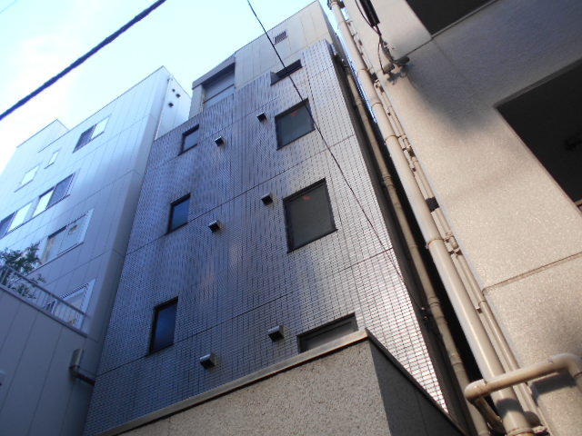 カワカミビル