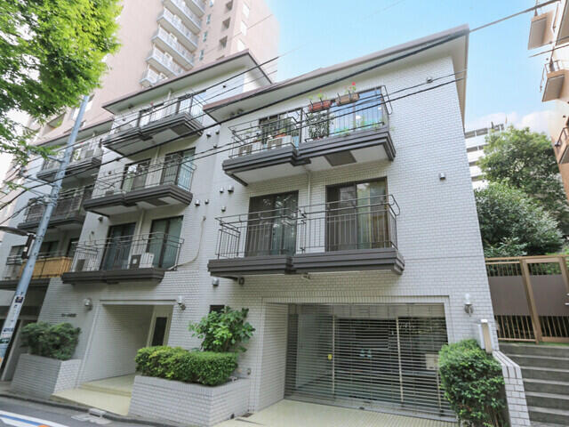 クレール東郷坂 